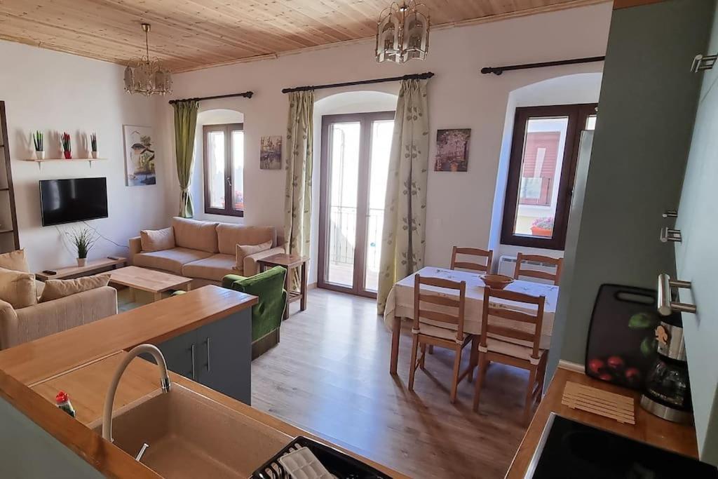 Gs Home Gythio Buitenkant foto